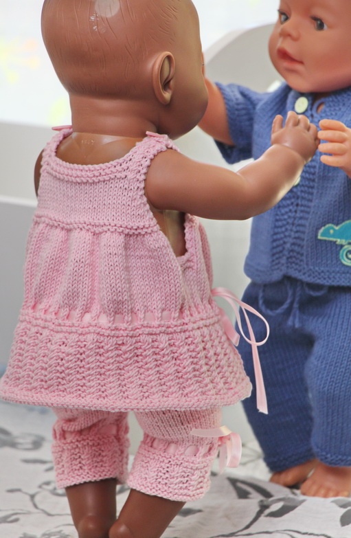Pattern for knitting doll dress