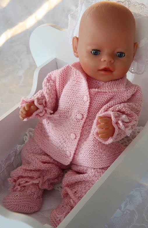 Adorable Baby Doll knitting pattern